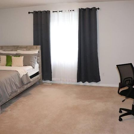 Entire 4 Bed Room Detached Residential Home Ajax Luaran gambar