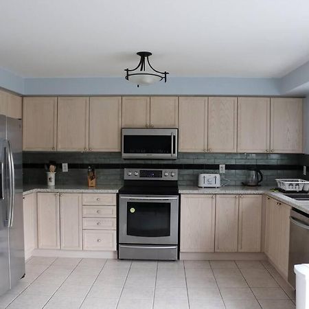 Entire 4 Bed Room Detached Residential Home Ajax Luaran gambar