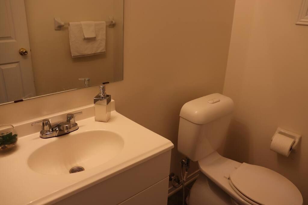 Entire 4 Bed Room Detached Residential Home Ajax Luaran gambar