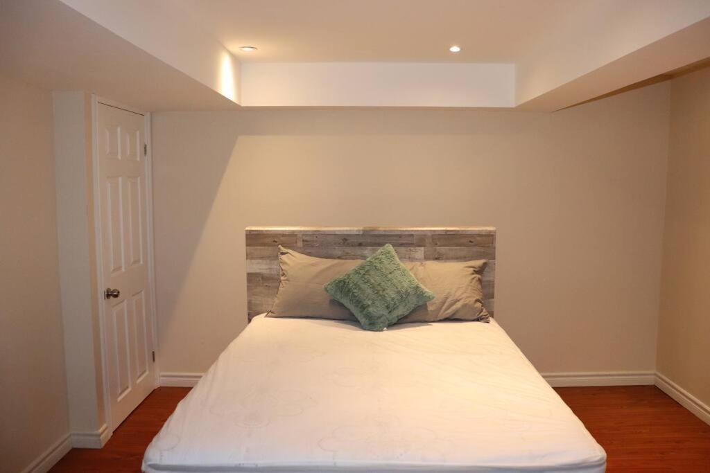 Entire 4 Bed Room Detached Residential Home Ajax Luaran gambar