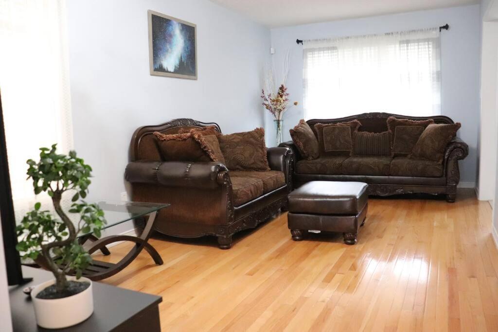Entire 4 Bed Room Detached Residential Home Ajax Luaran gambar